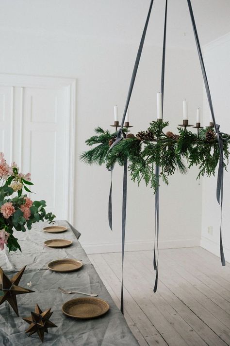 Julkransar Diy, Christmas Nordic, Jul Diy, Advent Candle, Diy Christmas Wreaths, Candle Wreaths, Christmas Interiors, Christmas Inspo, Christmas Wreaths For Front Door