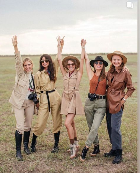 Safari Outfit Inspo Women, Masai Mara Safari Outfit, Safari Theme Outfit Women, Savana Outfit, Farm Party Outfit Women, Jungle Safari Outfit Women, Safari Look Outfits, Jungle Theme Outfit Women, Safari Aesthetic Outfit