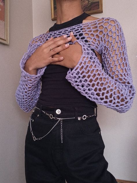 Free Pattern : Crochet Shrug – by chantekelly. Angel Hair Yarn Crochet Patterns, Easy Clothes Crochet, Crochet Shrug Top Pattern, Crochet Mesh Shrug Tutorial, Big Twist Rave Yarn Patterns, Long Sleeve Shrug Crochet Pattern Free, Crochet Top Shrug, Crochet Fishnet Shrug Pattern Free, Shrug Free Crochet Pattern