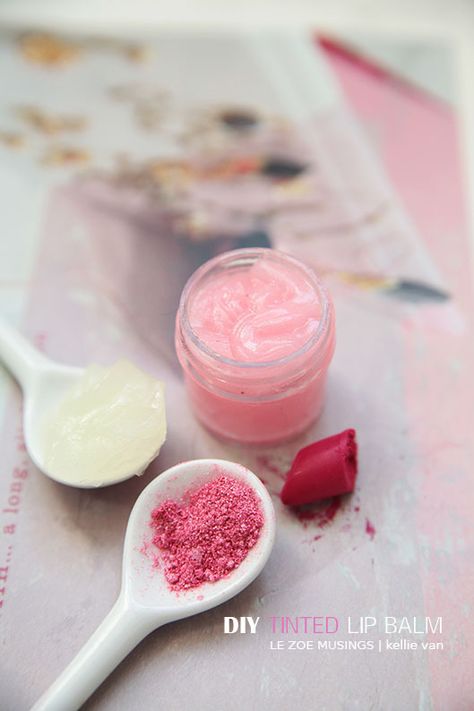 10 DIY Makeup Recipes You Need To Try To Believe - Creative Fashion Blog Diy Lip Balm With Vaseline, Lip Balm With Vaseline, Tinted Lip Balm Diy, Diy Tinted Lip Balm, Diy Makeup Recipe, Makeup Recipes, Lip Balm Recipes, Vaseline Lip, Homemade Lip Balm