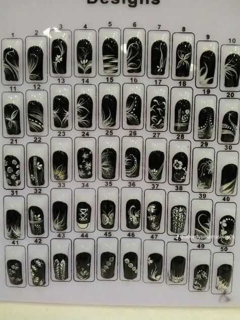 Nail Art Design Board, 90s Line Art Nails, Black 90s Nails, Early 2000s Nail Designs, 2000s Nail Designs, 2000 Nail Art, Christmas Nail Inspo, Line Nails, Rocking Around The Christmas Tree