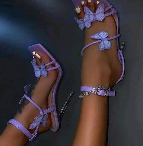 Purple Shoes Heels, Quinceanera Heels, Sweet 16 Shoes, Butterfly Prom Dress, Prom Shoes High Heels, Lavender Heels, Purple Sweet 16, Quinceanera Shoes, Lilac Butterfly