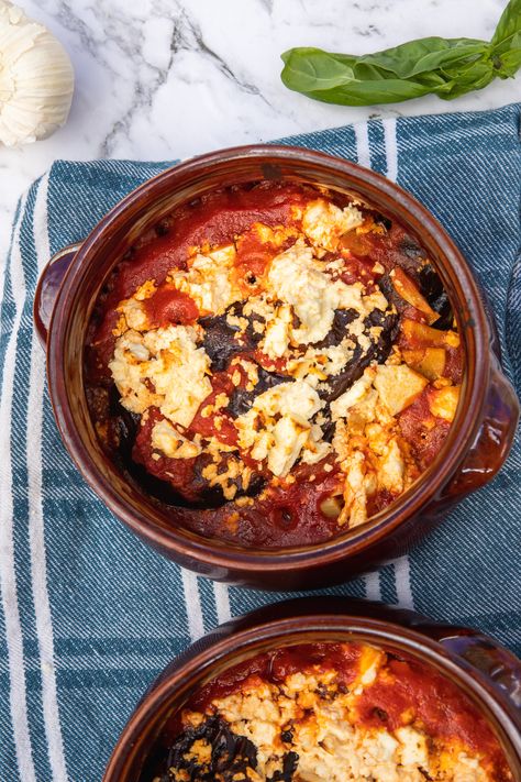 Aubergine And Feta Recipe, Baked Eggplant And Zucchini Recipes, Eggplant Lunch Recipes, Aubergine And Tomato Recipes, Eggplant Greek Recipe, Eggplant Tomato Bake, Eggplant Recipes Greek, Eggplant And Feta Recipes, Eggplant And Tomato Recipes Baked