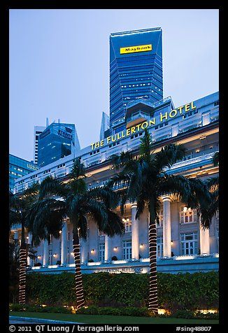 Fullerton Hotel and Maybank tower at dusk, Singapore. Best Places In Singapore, Riau Islands, Fullerton Hotel, Singapore City, Color Pictures, Singapore Malaysia, Southeast Asian, City State, Colorful Pictures