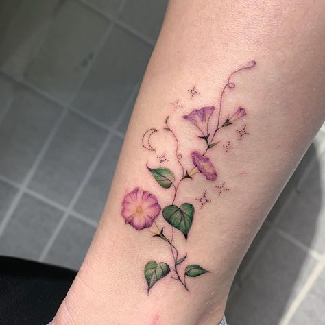 V on Instagram: “Morning Glories!” Morning Glory Arm Tattoo, Fine Line Morning Glory Tattoo, Petunia Tattoo, Morning Glory Tattoo, Glory Tattoo, Flower Vine Tattoos, Back Of Arm Tattoo, Circle Tattoos, Fairy Tattoo Designs