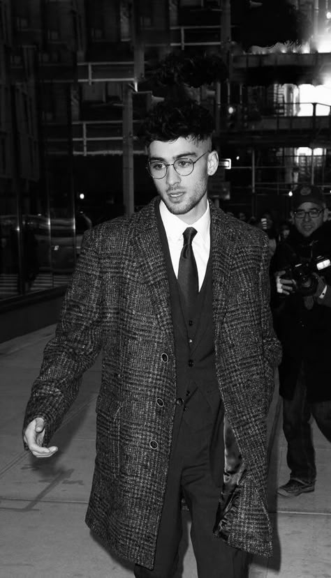 Zyan Malik Aesthetic, Zayn Paparazzi, Zayn Instagram, Zayn Aesthetic, Zayn Malik Aesthetic, Zayn Malik Wallpaper, Zaddy Zayn, Bad Boys 3, Zany Malik