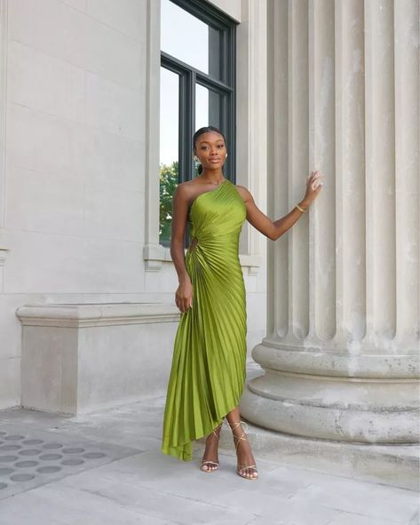 green maxi dress, wedding guest dress, satin dress Wedding Guest Dress Styles, Formal Wedding Attire, December Outfits, Green Satin Dress, Asymmetrical Maxi Dress, Holiday Party Dress, Top Fashion Bloggers, Fall Wedding Guest Dress, Dress Wedding Guest