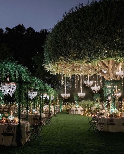 Dreamy Decor, Dream Wedding Decorations, Wedding Planning Decor, Dream Wedding Venues, Ethereal Wedding, Outdoor Dinner, Wedding Decor Style, Dream Wedding Ideas Dresses, Future Wedding Plans