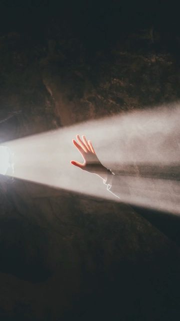 Laser Focus, Lava Tubes, Beam Of Light, Light The Way, Ray Of Light, End Of Term, Light Rays, August 26, World Photo