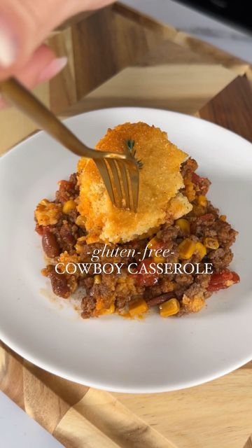 Gluten Free Cowboy Casserole, Cowboy Cornbread Casserole, Cowboy Cornbread, Healthy Little Peach, Casserole Healthy, Cowboy Casserole, Food Savory, Chili Beans, Honey Cornbread