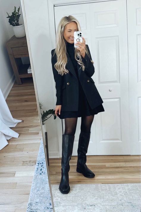 Chunky Riding Boots Outfit, Knee High Motorcycle Boots Outfit, Black Flat Knee High Boots Outfit, Tall Flat Boots Outfit, Tall Black Boots Outfit Going Out, Flat Black Boots Outfit, Black High Knee Boots Outfits, Tall Black Boots Outfit Fall, Knee High Flat Boots Outfit