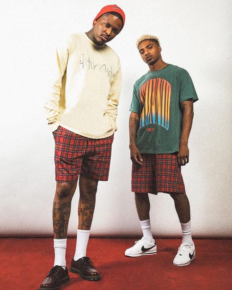 Yg 4hunnid, Streetwear Photoshoot Ideas, Black Men Casual Style, Nike Cortez Outfit, Streetwear Photoshoot, Coast Fashion, Cholo Style, Rapper Outfits, West Coast Fashion