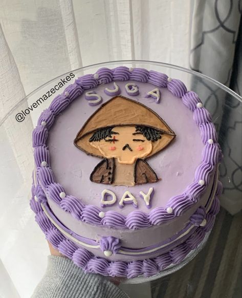 Yoongi Birthday Cake, Min Yoongi Birthday, Yoongi Birthday, Army Cake, Bts Cake, Fondant Cake Designs, Korean Cake, Mini Cakes Birthday, Bts Birthdays