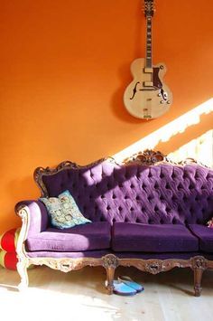 purple velvet couch for me Tangerine Walls, Purple Velvet Couch, Twist Inspiration, Purple Velvet Chair, Purple Velvet Sofa, Dream Couch, Purple Lounge, Purple Furniture, Purple Couch