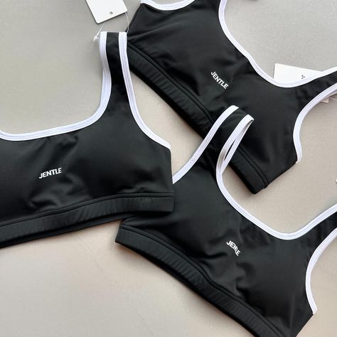 We are overwhelmed by how well you have received our Day Collection. Therefore, we have listened to your requests to produce the collection in black. We are starting with sports bras, leggings, and shorts: ✔️ Many have approved our Day collection for running (see our feed) ✔️ Still the softest material on the market ✔️ No front seam ✔️ No scrunch ✔️ Medium support on sports bras ✔️ Removable pads ✔️ True to size Color: BLACK Size: XS-XL Join the waitlist - Link in bio 🖤 #teamjentle Black Sports Bra, Listening To You, Sports Bras, The Collection, Sports Bra, Leggings, Running, Bra, Black And White