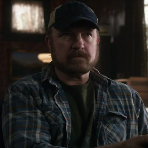 Bobby Singer Supernatural, Supernatural Bobby, Character Alignment, Supernatural Impala, Rugged Man, Supernatural Sam Winchester, Scruffy Beard, Jim Beaver, Heat Of The Moment