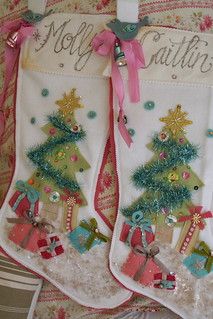 Felt Christmas Stockings, Vintage Christmas Stockings, Christmas Stockings Diy, Silvester Party, 12 December, Xmas Stockings, Christmas Sewing, Noel Christmas, Christmas Love