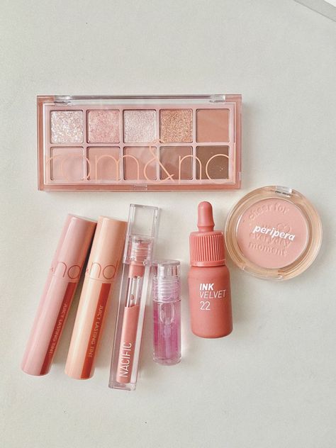 good makeup brands
pretty makeup products Romand Makeup Aesthetic, Korean Products Makeup, Kbeauty Korean Skincare Aesthetic, Korean Makeup Products Aesthetic, Simple Korean Makeup, Korean Makeup Aesthetic, Peripera Makeup, Korean Makeup Products, Kbeauty Korean Makeup