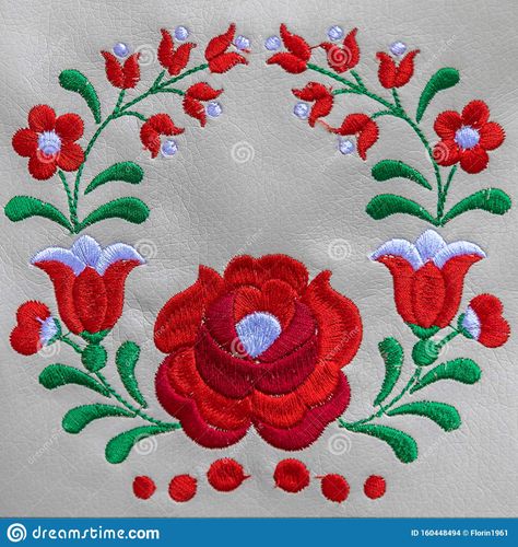 Traditional Embroidery Designs, Hungarian Embroidery Pattern, Cotton Crochet Patterns, Hungarian Embroidery, Vintage Folk Art, Traditional Embroidery, Border Embroidery Designs, Hand Embroidery Flowers, Embroidery Patterns Vintage