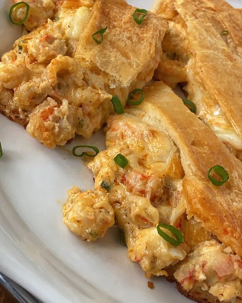 Crawfish Bread Recipe, Crawfish Dishes, Crawfish Bread, Coop Can Cook, Crawfish Recipes, Cajun Dishes, Cajun Creole Recipes, Cajun Cooking, Louisiana Recipes