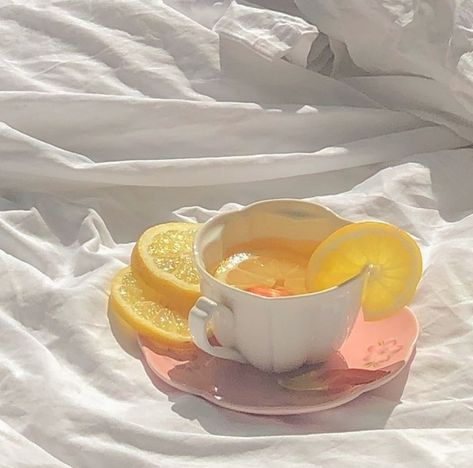 Tea With Lemon, Still Life Pictures, Life Drawing Reference, Studying Food, Oil Painting Inspiration, Life Paint, Watercolor Subjects, Summer Painting, Still Life Photos