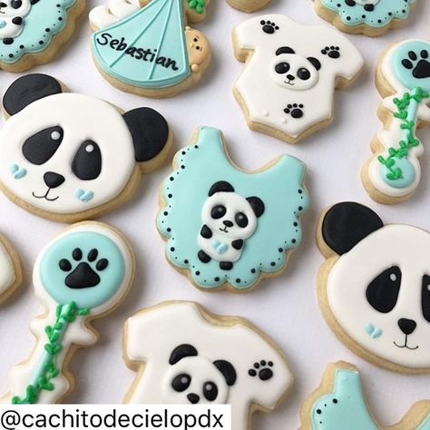 Panda Baby Shower Cake, Panda Baby Shower Theme, Bubu Panda, Valentines Day Cookie Recipe, Home Decor Crafts Diy, Panda Cookies, Panda Baby Showers, Decor Crafts Diy, Panda Decorations