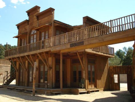 melody ranch | ... Town / Streets / Era Houses - Melody Ranch Motion Picture Studio Wild West Buildings, Western Buildings, Old West Saloon, Old Western Towns, Old West Town, Town Ideas, Town Building, West Town, West Home