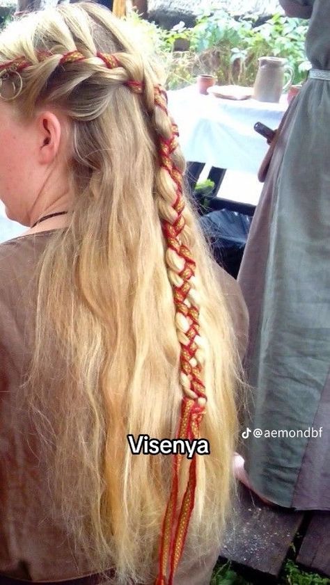 Chilean Hairstyles, Germanic Hairstyle, Slavic Braids Hair, Norway Hairstyles, Slavic Hairstyles Traditional, Traditional Scandinavian Hairstyles, Traditional Norwegian Hairstyles, Hungarian Hairstyles, Ukrainian Braids