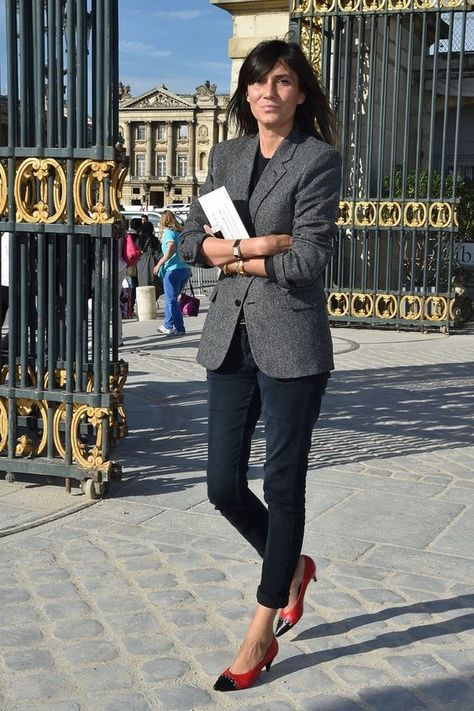 Emmanuelle Alt Style, Pijamas Women, French Vogue, Emmanuelle Alt, Parisienne Chic, Style Rules, French Girl Style, Paris Mode, Blazer Outfit