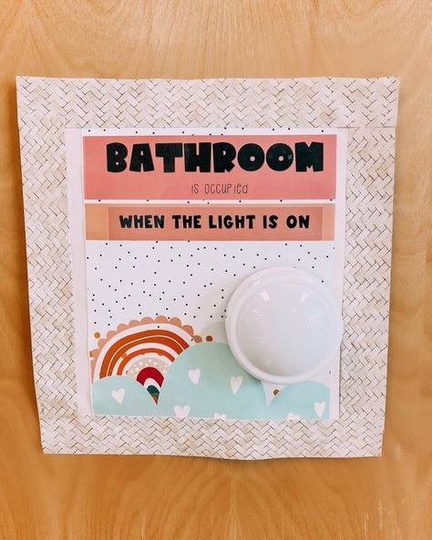 Restroom Classroom Management, Restroom Sign Out Classroom, Washroom Sign Out Classroom, Bathroom Log Classroom, Kindergarten Bathroom Ideas, Preschool Bathroom Decor, Classroom Bathroom Management, Classroom Management Kindergarten, Classroom Bathroom Decor