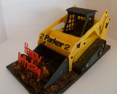 Skid Steer Bobcat A 3D cake made to celebrate my grandson's second birthday. He loves all construction equipment! This was carved from... Backhoe Cake, Bulldozer Cake, Digger Birthday Cake, Excavator Cake, Digger Cake, Construction Birthday Cake, Construction Cake, Truck Cakes, Cake Decorating With Fondant