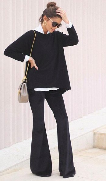 Black Flares Outfit Work, Black Flare Dress Pants Outfit, Black Flare Pants Work Outfit, Black Flare Jeans Outfit Work, Tuesday Office Outfit, Black Flair Pants Outfits Work, Jeans Flare Outfits Invierno, Flare Pants Outfit Work, Black Flared Pants Outfit Winter