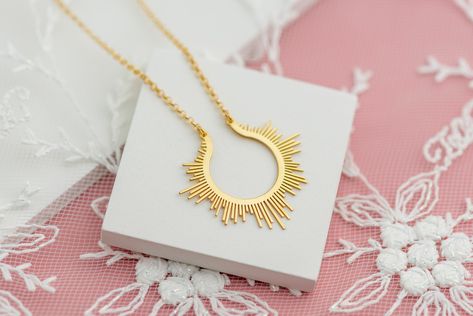 Ring Keeper Necklace, Wedding Ring Necklace Holder, Nurse Wedding, Gifts For Pregnant Women, Wedding Ring Holder, Ring Holder Necklace, Sun Ring, Ring Holder Wedding, Stylish Necklace