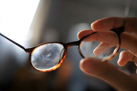 Learn how to remove scratches on lenses from your glasses without spending. Protect lens anti-reflective coating using toothpaste and other products at home. Scratched Glasses, Diy Repair, Toothpaste, Lenses, At Home, Repair, Sunglasses