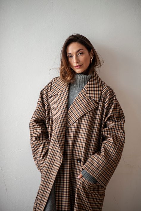 Gingham Trench Coat Outfit, Beige Plaid Coat Outfit, Checkered Trench Coat Outfit, Gingham Coat Outfit, Long Coat Casual Outfit, Colorful Trench Coat, And Other Stories, Check Coat Outfit, Fall Trench Coat Outfits