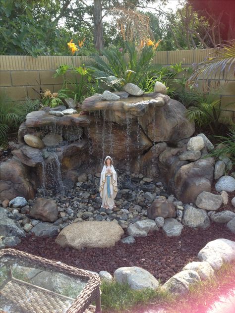 Backyard Mary grotto Backyard Grotto, Grotto Ideas, Marian Garden, Grotto Design, Prayer Garden, Minimalist Garden, Meditation Garden, Waterfalls Backyard, Garden Backyard