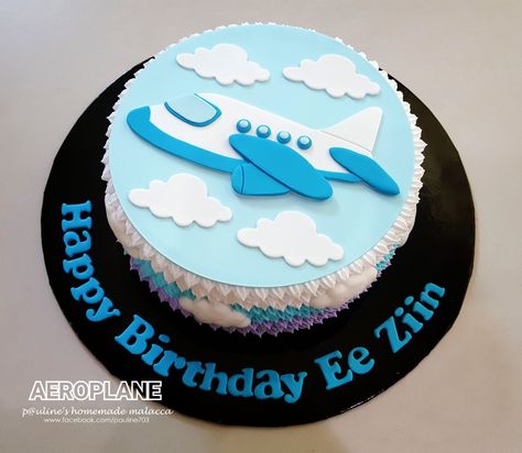 Aeroplane #paulineshomemademalacca Aeroplane Birthday Cake, Plane Theme Cake, Aeroplane Cake Design, Birthday Cake Airplane, Airplane Cake Ideas, Aeroplane Cake, Planes Birthday Cake, Travel Cakes, Plane Cake