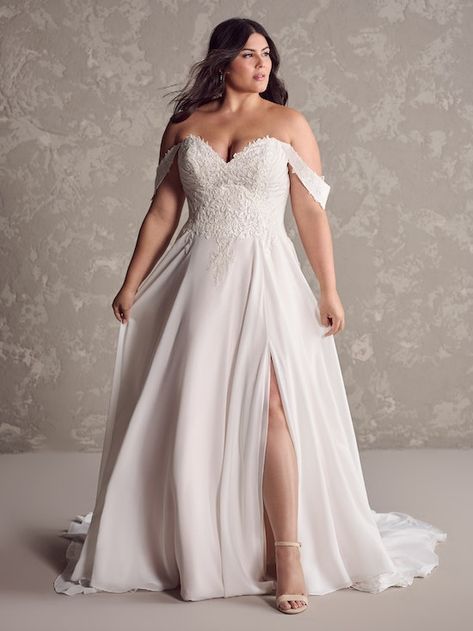 A Line Wedding Dress Plus Size, Floral Shoot, Wedding Gatsby, Curvy Wedding Dress, Curvy Wedding, Rebecca Ingram, Blossom Wedding, Lace Motifs, Blush Gown