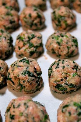 Spinach Turkey Meatballs, Turkey Spinach Meatballs, Spinach Meatballs, Turkey Meatballs Healthy, Turkey Meatball, Turkey Meatball Recipe, Healthy Turkey, Meatball Recipe, Turkey Meatballs