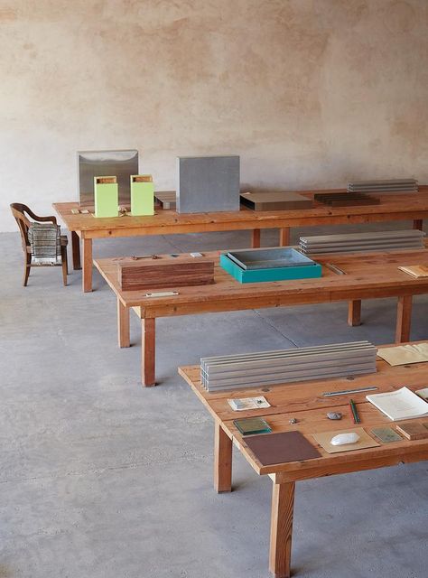 Art Studio Space, Donald Judd, Studio Table, Apartment Inspiration, Studio Space, Ping Pong Table, Handmade Furniture, Interior Furniture, Woodworking Crafts