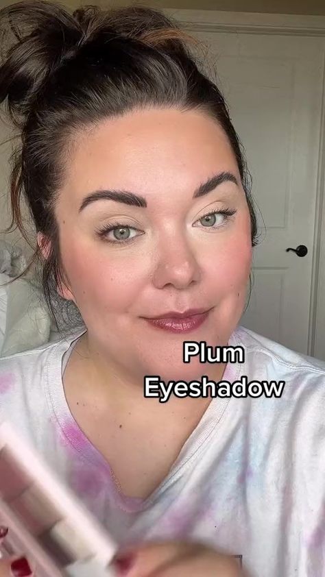 Plum Eyeshadow Look 💜 Details in comments 💋 #eyeshadowtutorial #easyeyeshadow #eyeshadowtutorials #wisconsinmakeupartist | Stephanie VanStraten | Louyah · You Plum Eyeshadow Looks, Plum Eyeshadow, Simple Eyeshadow, Eyeshadow Tutorial, Eyeshadow Looks, Makeup Artist, Plum, Makeup, Make Up