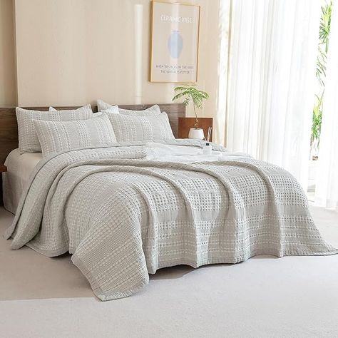 Amazon.com: Sanracie 100% Cotton Quilt Set King Size(110"x98"), Khaki Waffle Quilted Bedspread Sets,3Pcs Soft Lightweight King Quilt Bedding Set,Farmhouse Coverlet Quilt Set Shabby Vintage Chic Bedding Set : Home & Kitchen Bedspread Ideas, Khaki Bedding, King Quilt Bedding, Chic Bedding Sets, Waffle Quilt, Farmhouse Quilts, Cotton Quilt Set, Chic Bedding, Bedspread Set