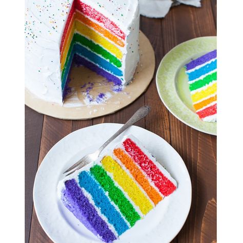 8 Rainbow Recipes to Try to Celebrate Pride Month | Teen Vogue Gökkuşaği Pasta, Best Birthday Cake Recipe, Rainbow Cake Recipe, Elsa Party, Rainbow Birthday Cake, Homemade Birthday Cakes, Gateaux Cake, Rainbow Food, Rainbow Birthday Party