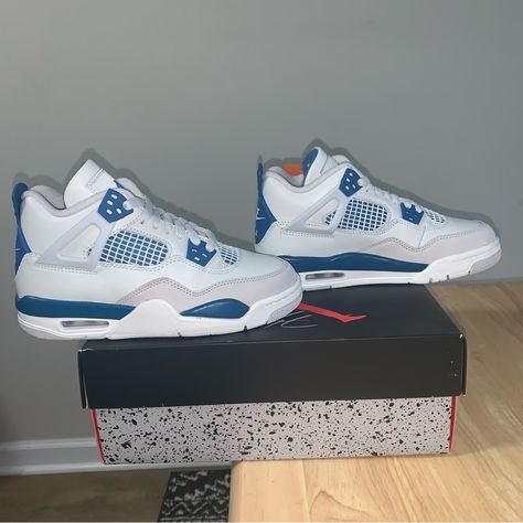 Air Jordan 4 Retro Military Blue Gs Shoes . Grade School Size 4y , Which Equates To A Women’s Size 5.5 . New With The Original Box . Jordan Retro 4 Blue, Blue And White Jordans, Shoe References, Ninja Mask, Fire Shoes, Pretty Sneakers, Xmas Wishlist, Blue Jordans