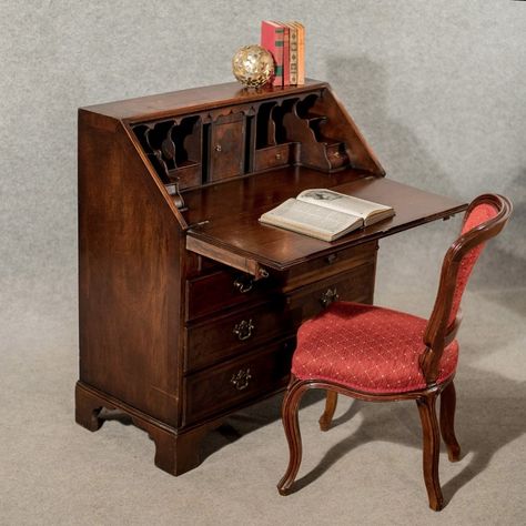 ANTIQUE BUREAU WRITING DESK MAHOGANY EDWARDIAN ENGLISH QUALITY INTERIOR C1910 Victorian Writing Desk, Bedroom Desk Organization, Walnut Writing Desk, Dark Wood Desk, Ladies Writing Desk, Vintage Writing Desk, Writing Bureau, Antique Writing Desk, Vintage Home Office