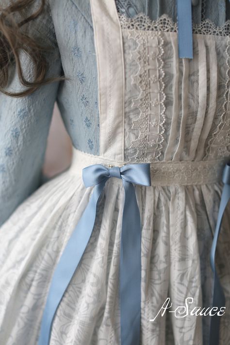 Cinderella Vintage, Lace Apron, Classic Lolita, Old Fashion Dresses, Cottagecore Fashion, Aprons Vintage, Apron Dress, Historical Dresses, 가을 패션