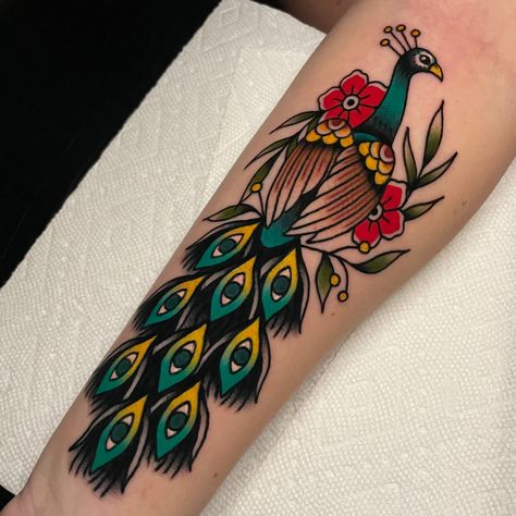 Traditional Peacock Tattoo, Traditional Tattoo Animals, Traditional Dagger Tattoo, Traditional Peacock, Traditional Tattoo Woman, Butterfly Tattoo Stencil, Shin Tattoo, Traditional Tattoo Inspiration, American Traditional Tattoo Ideas