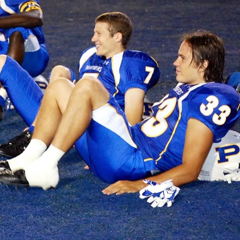 Friday Night Lights Tv Show, Friday Night Lights Aesthetic, Friday Night Lights Show, Night Lights Aesthetic, Tim Riggins, Lights Aesthetic, Taylor Kitsch, Clear Eyes, Friday Night Lights