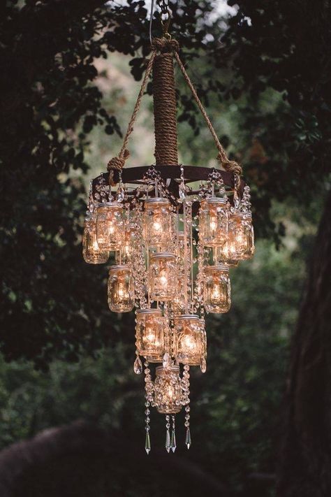 Gazebos Ideas, Balkon Decor, Jar Chandelier, Mason Jar Chandelier, Diy Outdoor Lighting, Diy Lampe, Outdoor Chandelier, Rustic Mason Jars, Hemma Diy