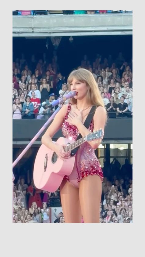 Lover Guitar, Heart Exploding, Best Day Of My Life, Taylor Guitar, My Playlist, Swift Concert, The Moth, Taylor Swift Hair, Taylor Swift Concert